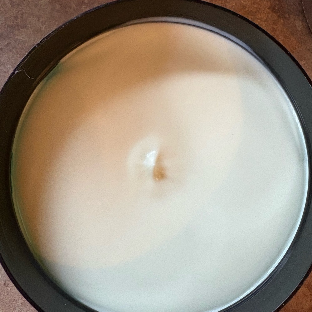 The Body Shop Avocado Body Butter - Green and Brown - Picture 2 of 3